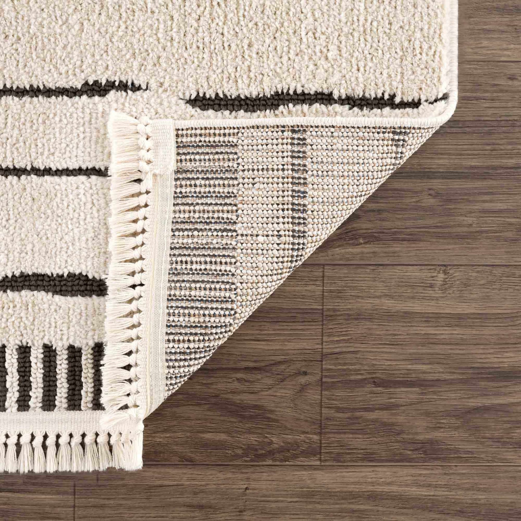 Aulii Area Rug - Clearance - Ornate Home