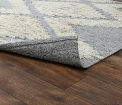 Avalon Granite Gray 2'x3' Indoor/Outdoor Rug - Ornate Home
