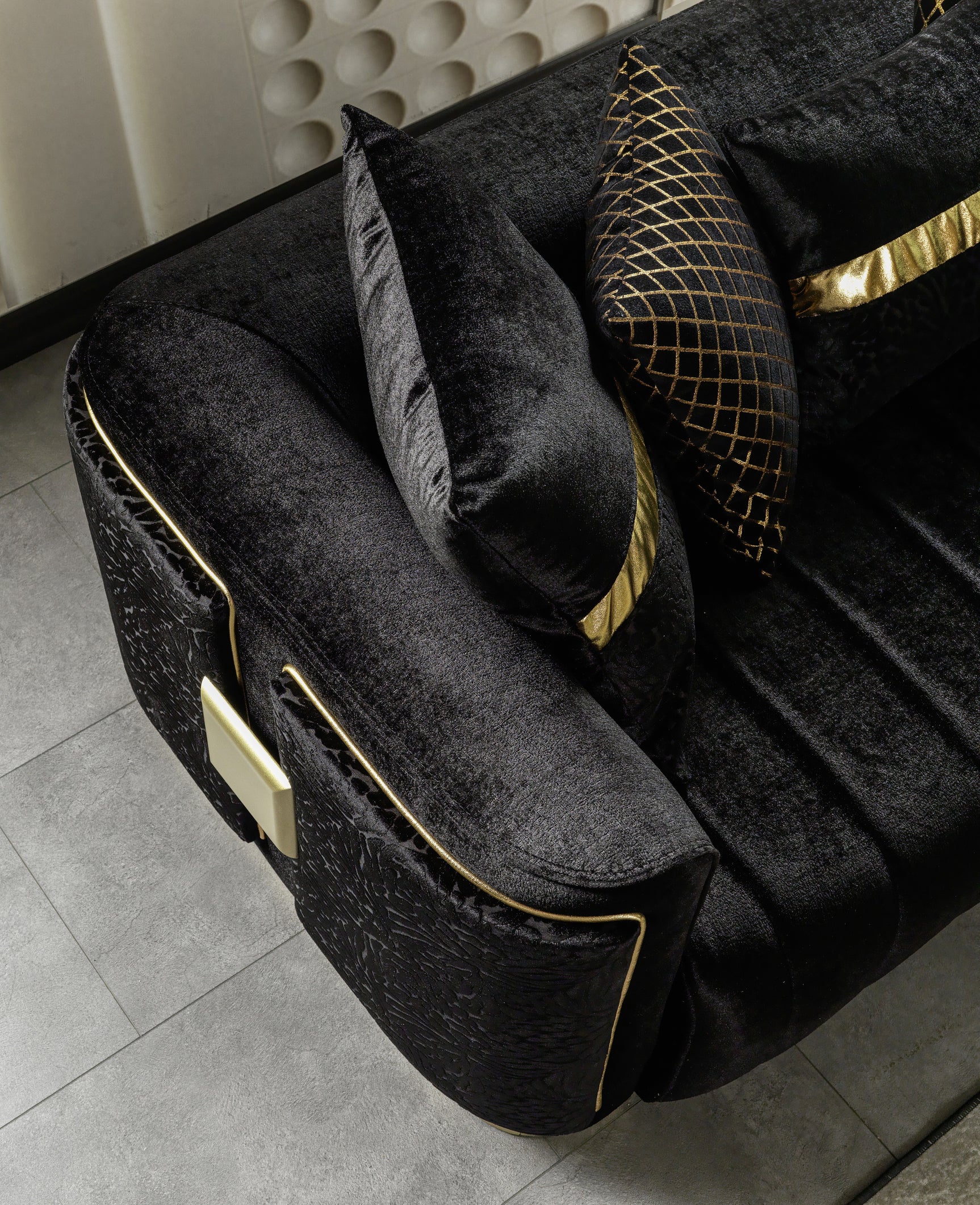 Avanos Black Sofa - Ornate Home