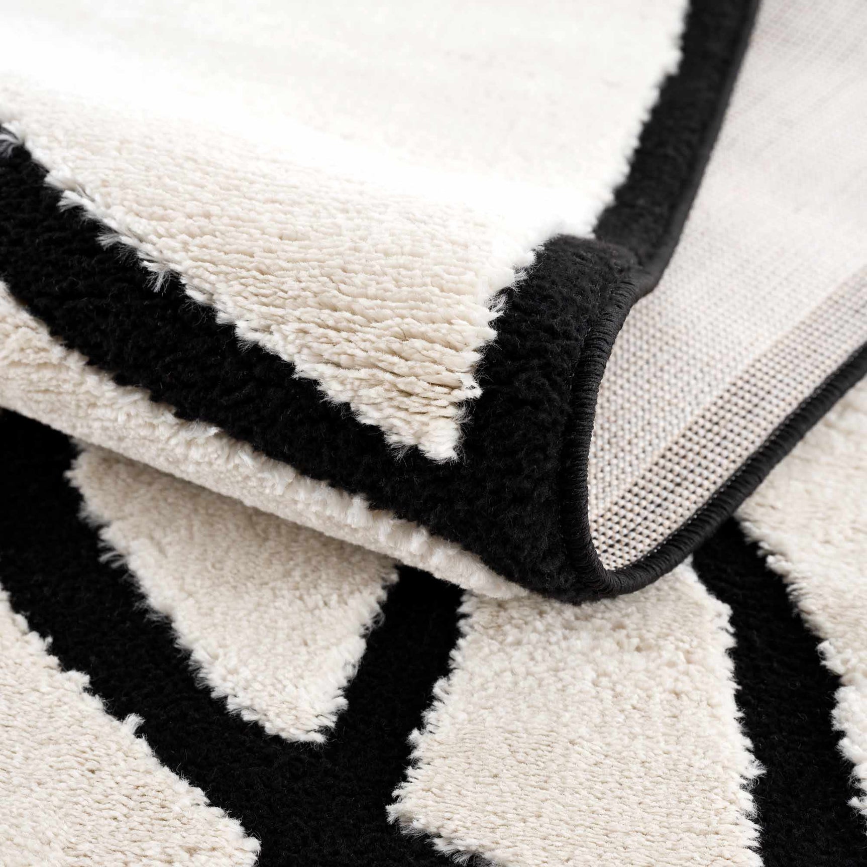 Azana Black & White Area Rug - Ornate Home