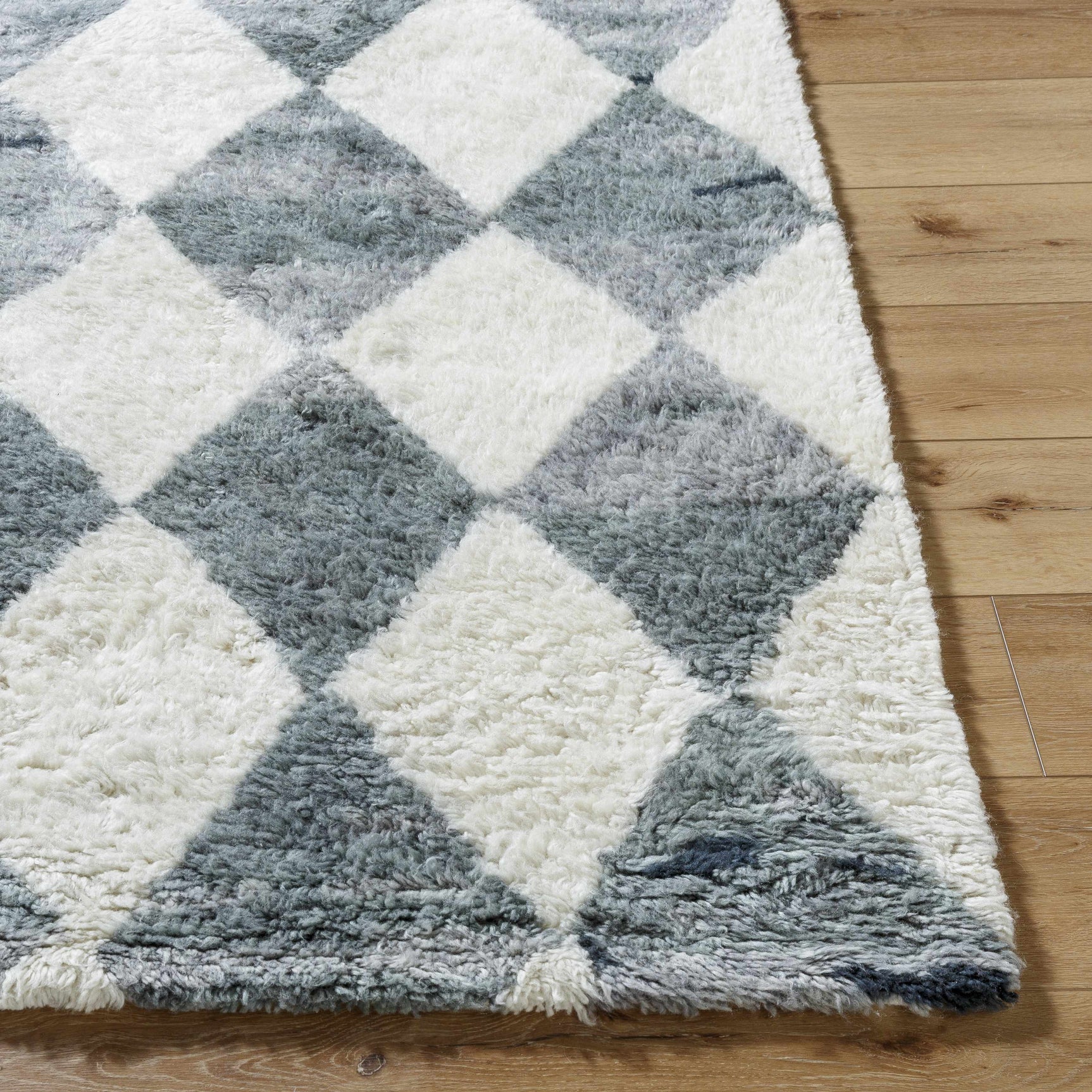 Azaria Baklava Wool Rug - Ornate Home