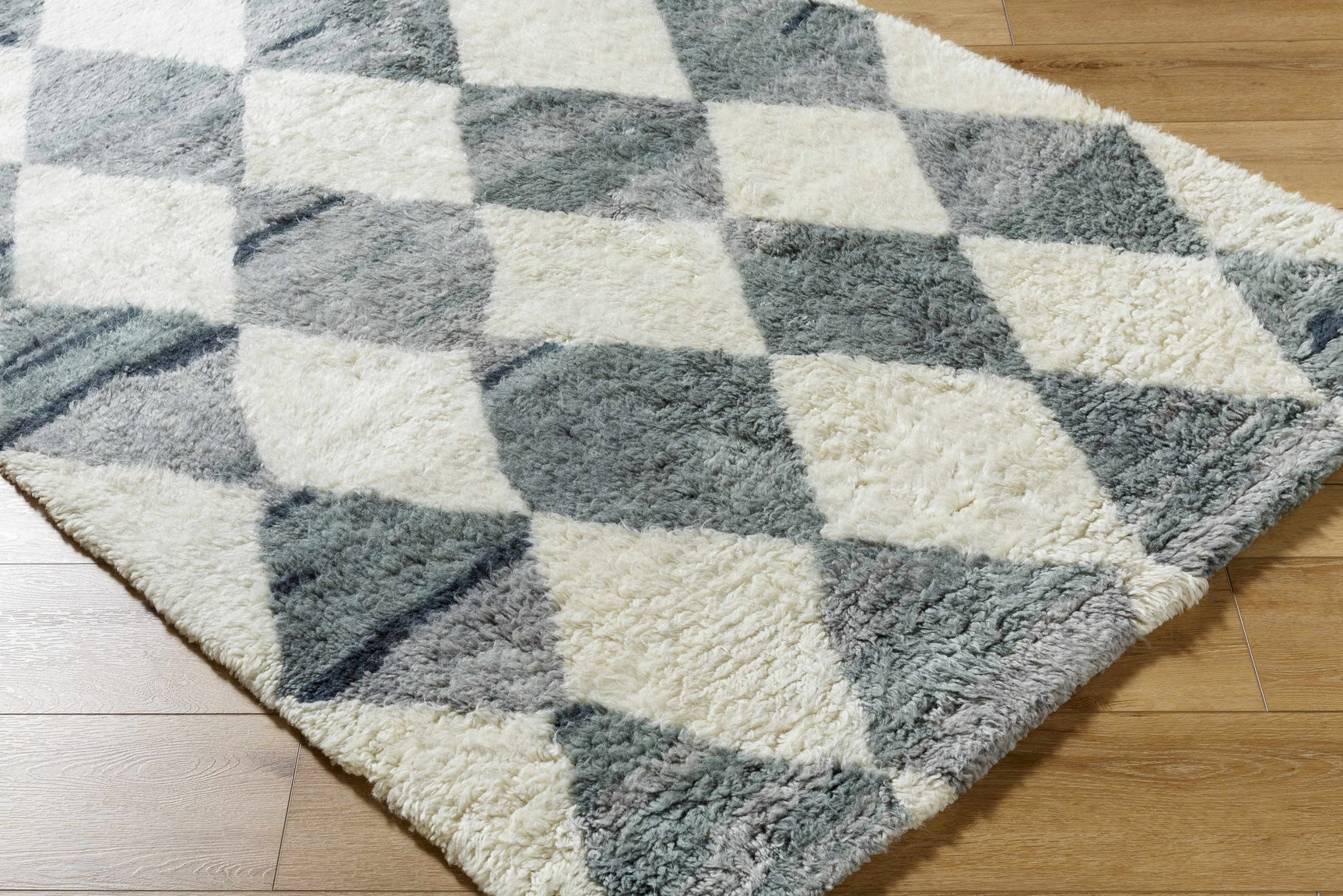 Azaria Baklava Wool Rug - Ornate Home