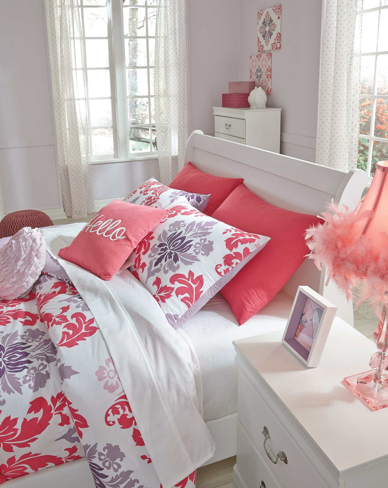 Anarasia White Full Sleigh Bed - Ornate Home