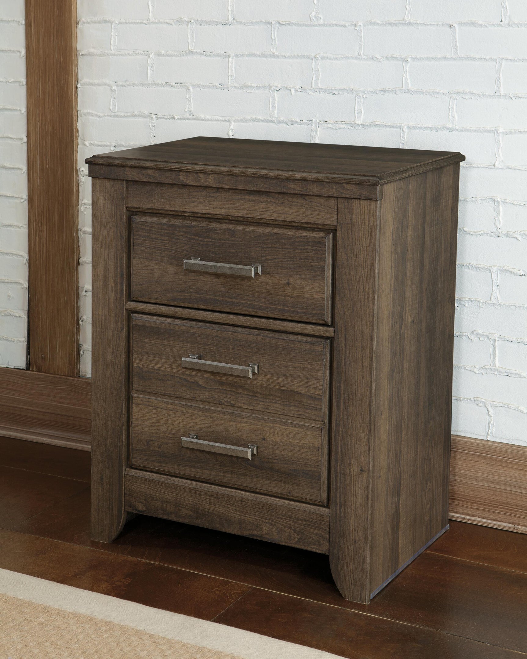 Juararo Dark Brown Queen Poster Bed, and 2 Nightstands