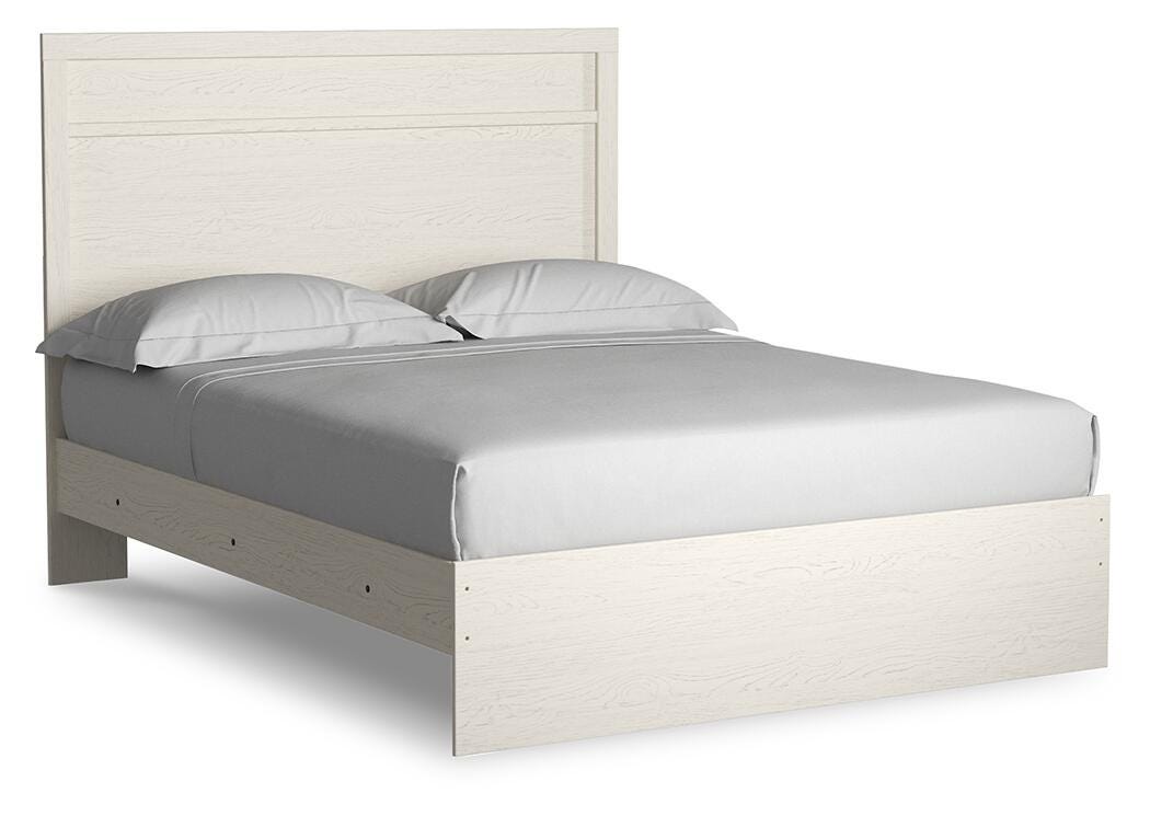 Stelsie White Queen Panel Bed, Dresser, Mirror and 2 Nightstands (Online Special Price)