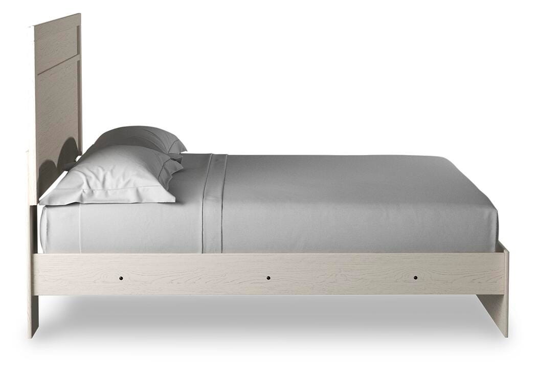 Stelsie White King Panel Bed, Dresser, Mirror, Chest and 2 Nightstands (Online Special Price)