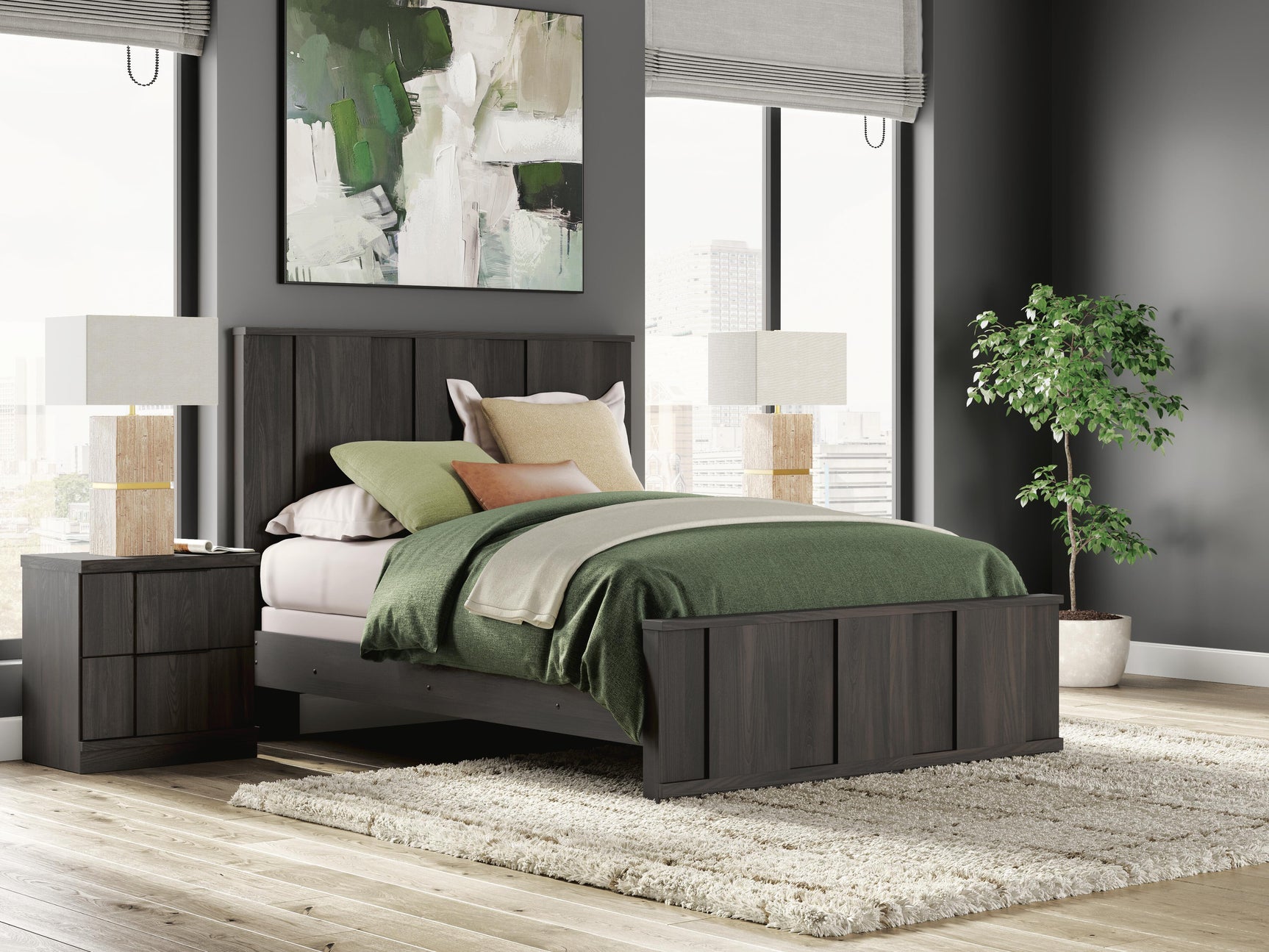 Shaehartin Dark Brown Queen Panel Bed
