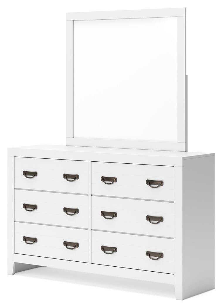Binterglen White King Panel Bed, Dresser, Chest and 2 Nightstands