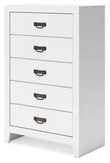 Binterglen White King Panel Bed, Dresser, Chest and 2 Nightstands