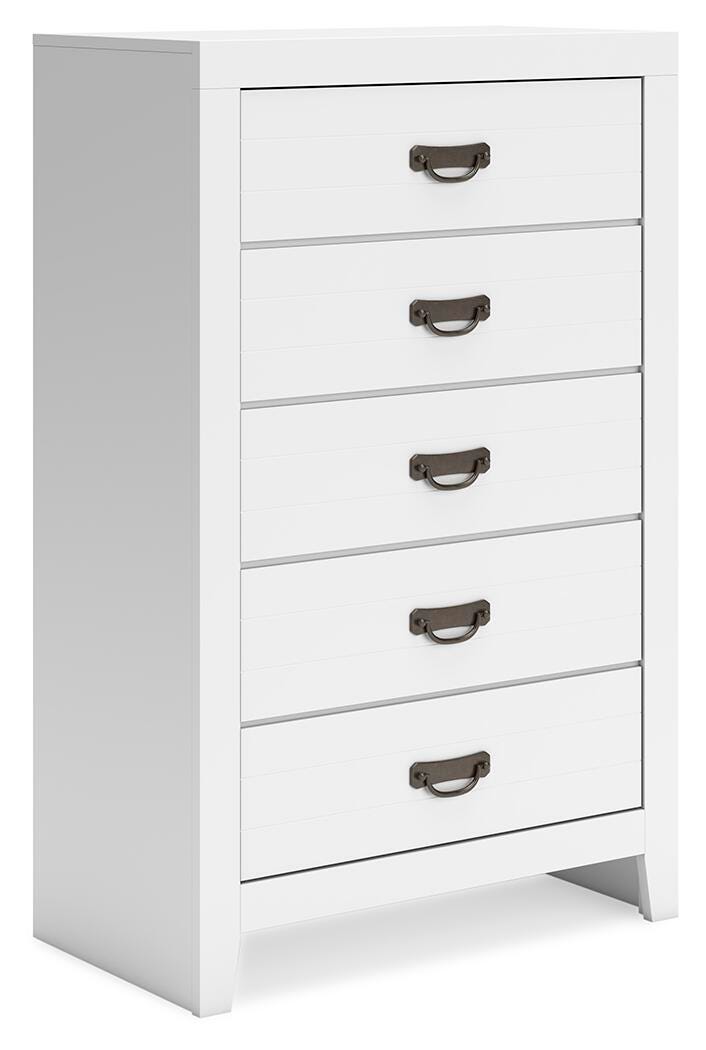 Binterglen White King Panel Bed, Dresser, Chest and 2 Nightstands