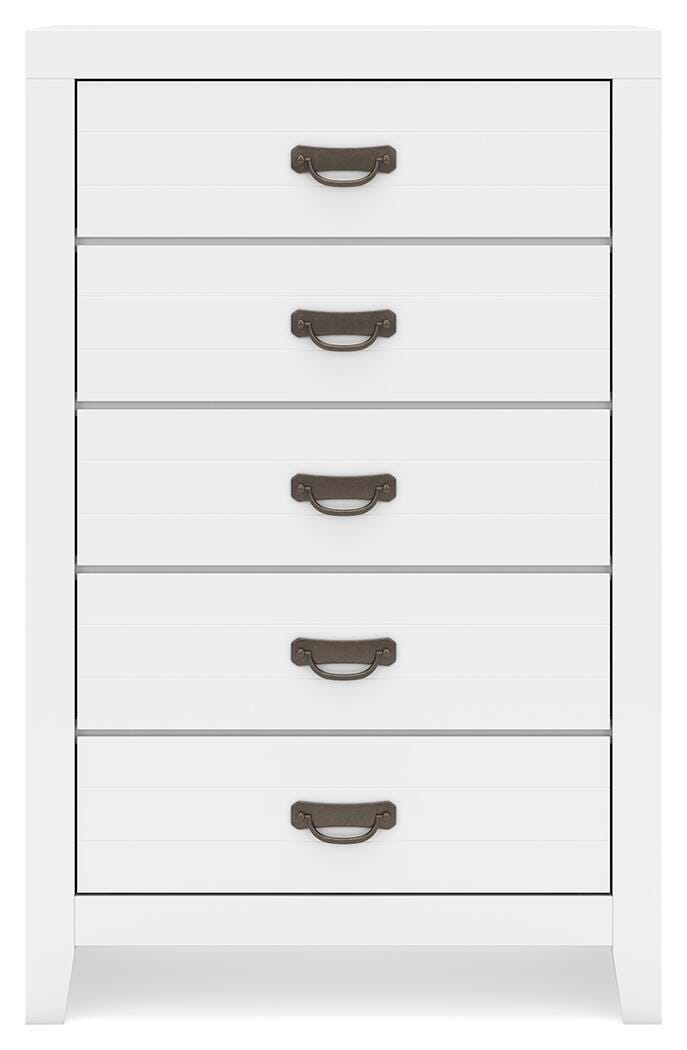 Binterglen White King Panel Bed, Dresser, Chest and 2 Nightstands