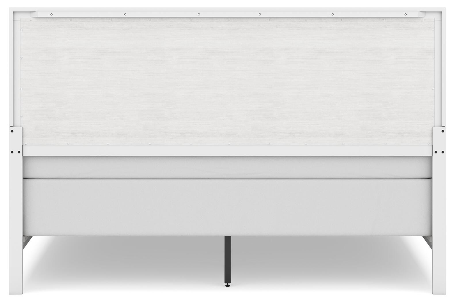 Binterglen White King Panel Bed, Dresser, Chest and 2 Nightstands