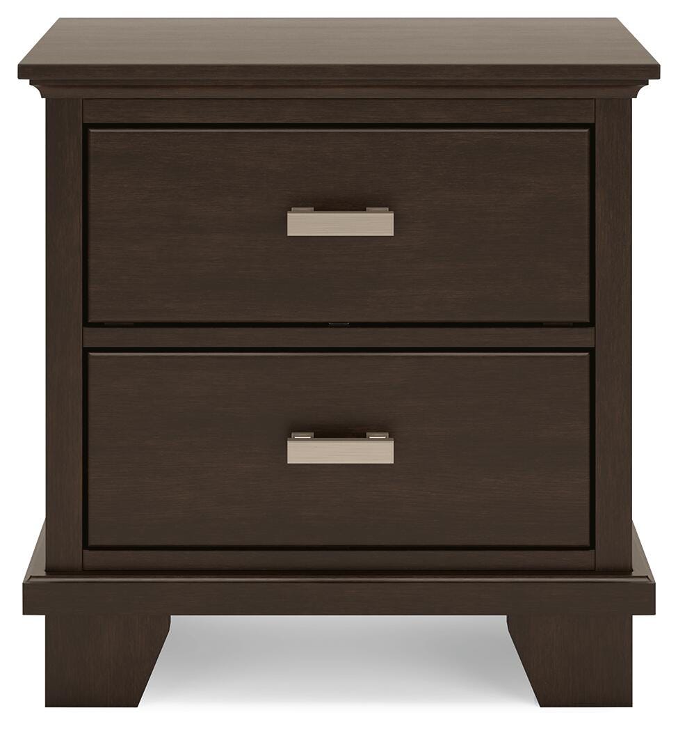 Covetown Dark Brown California King Panel Bed and 2 Nightstands