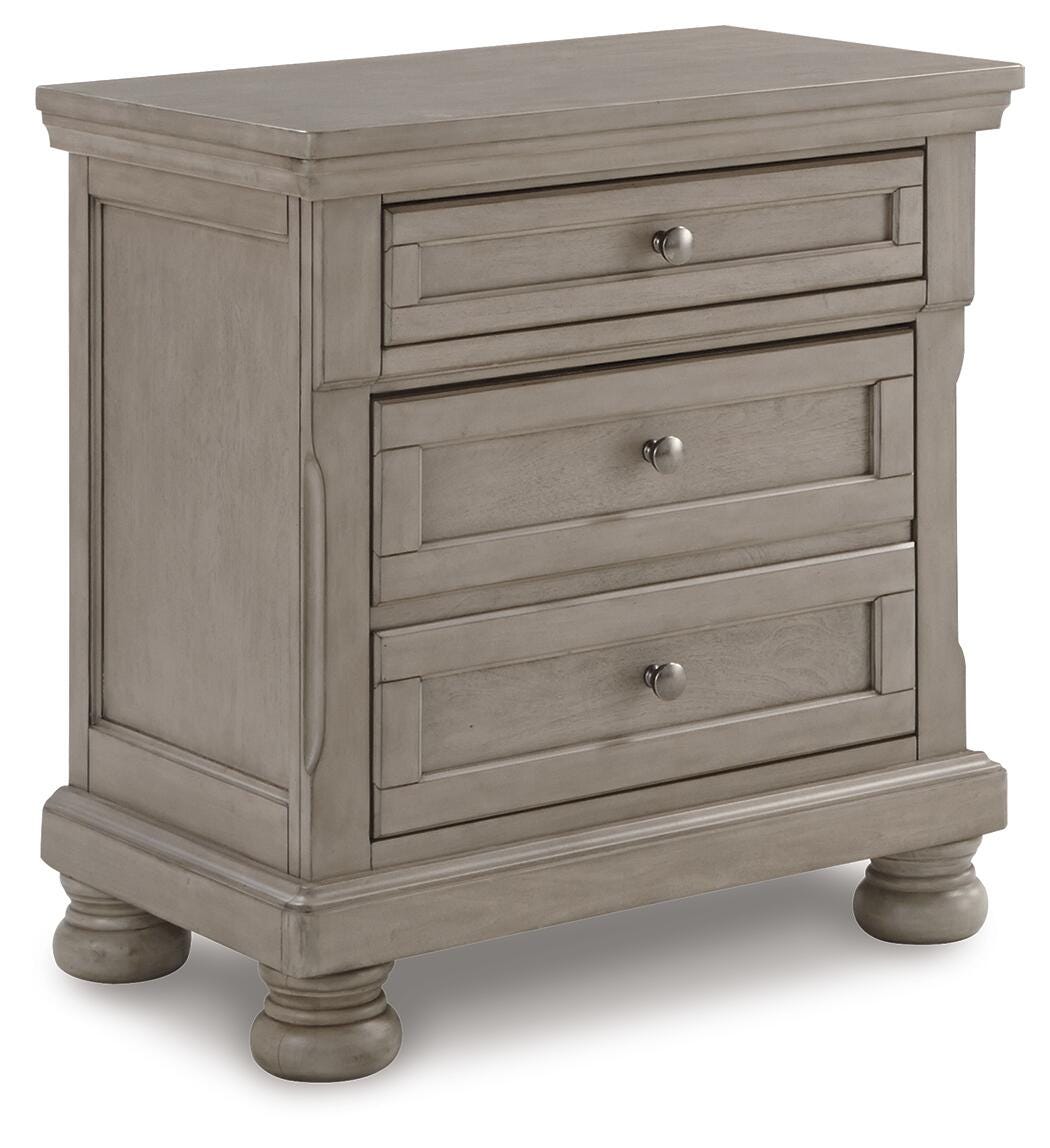 Lettner Light Gray California King Panel Bed and 2 Nightstands