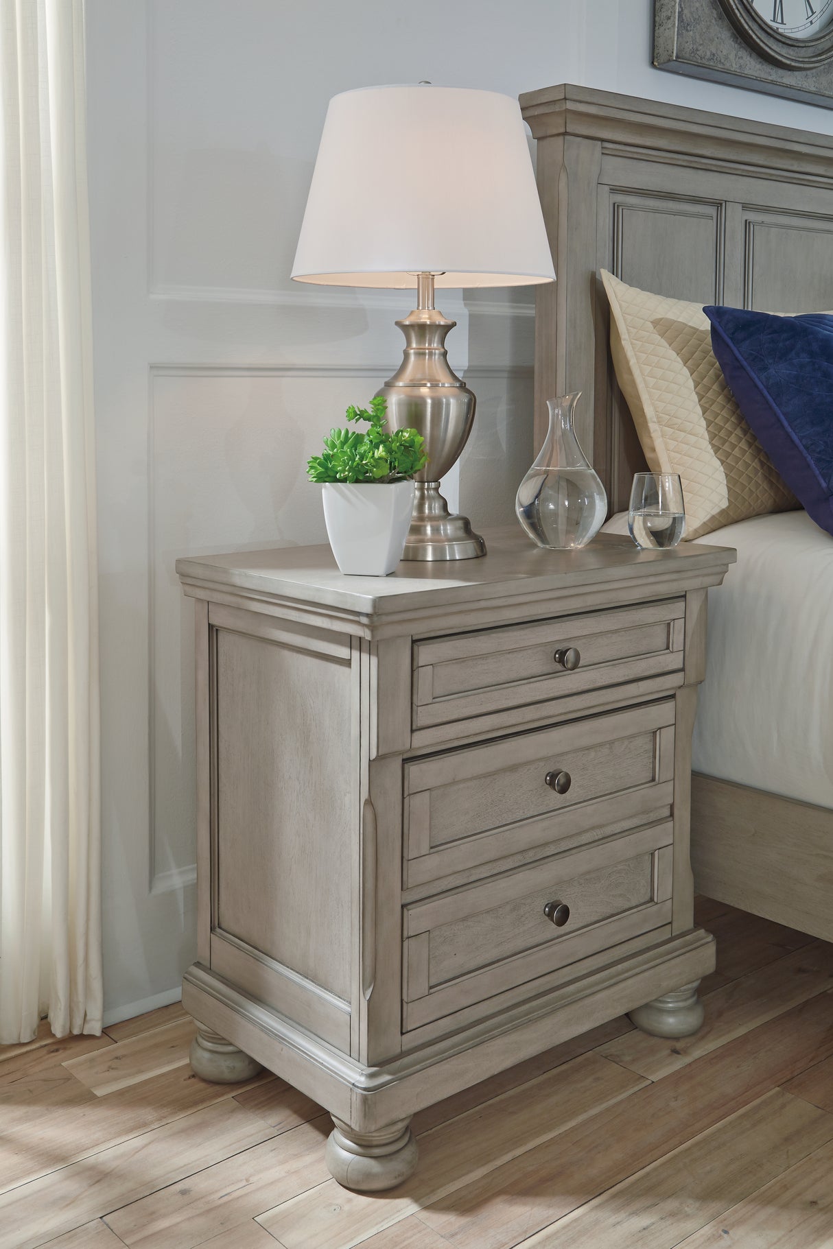 Lettner Light Gray California King Panel Bedroom Set with Dresser, Chest and 2 Nightstands - Ornate Home