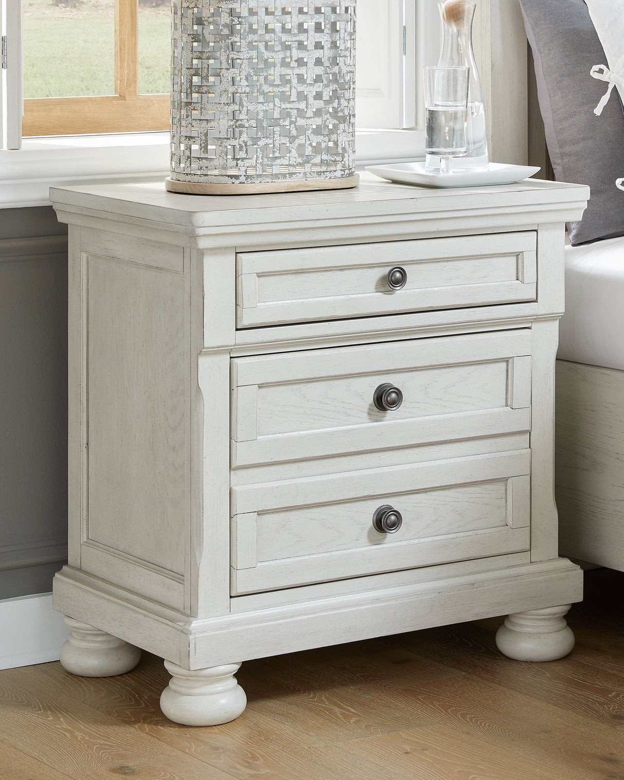 Robbinsdale White Queen Storage Bedroom Set with Dresser, Mirror and Nightstand - Ornate Home