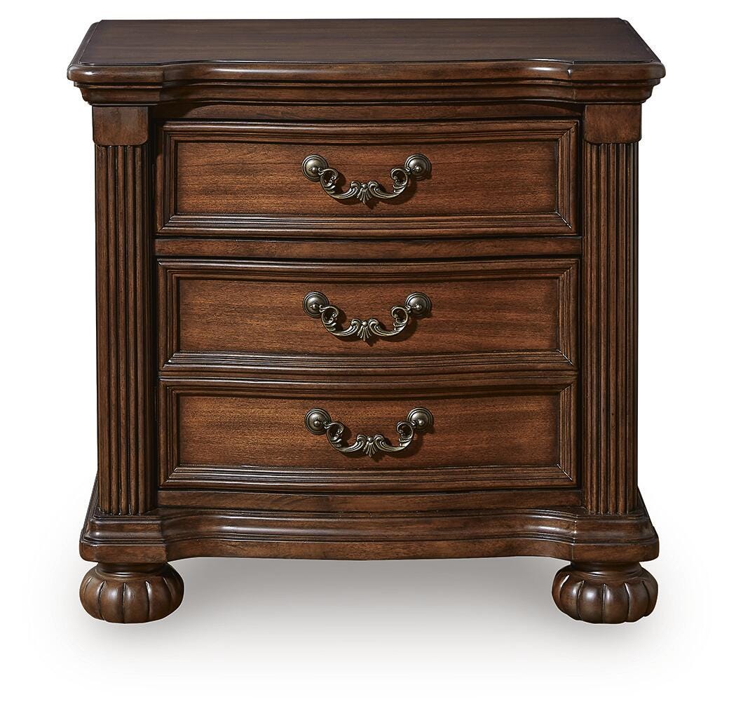 Lavinton Brown California King Poster Bed, Dresser, Mirror and 2 Nightstands