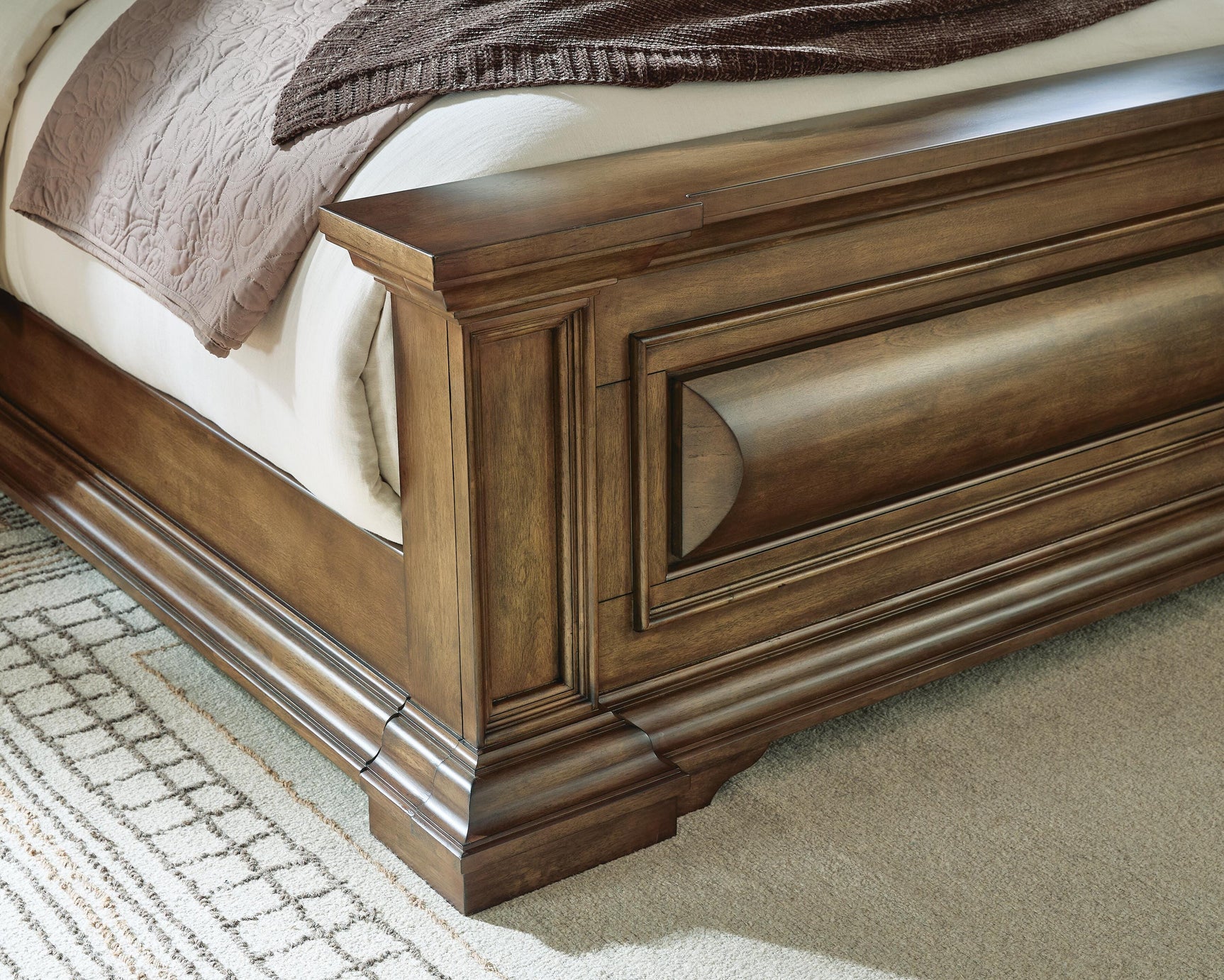 Frantanna Brown Queen Panel Bed (Online Special Price)