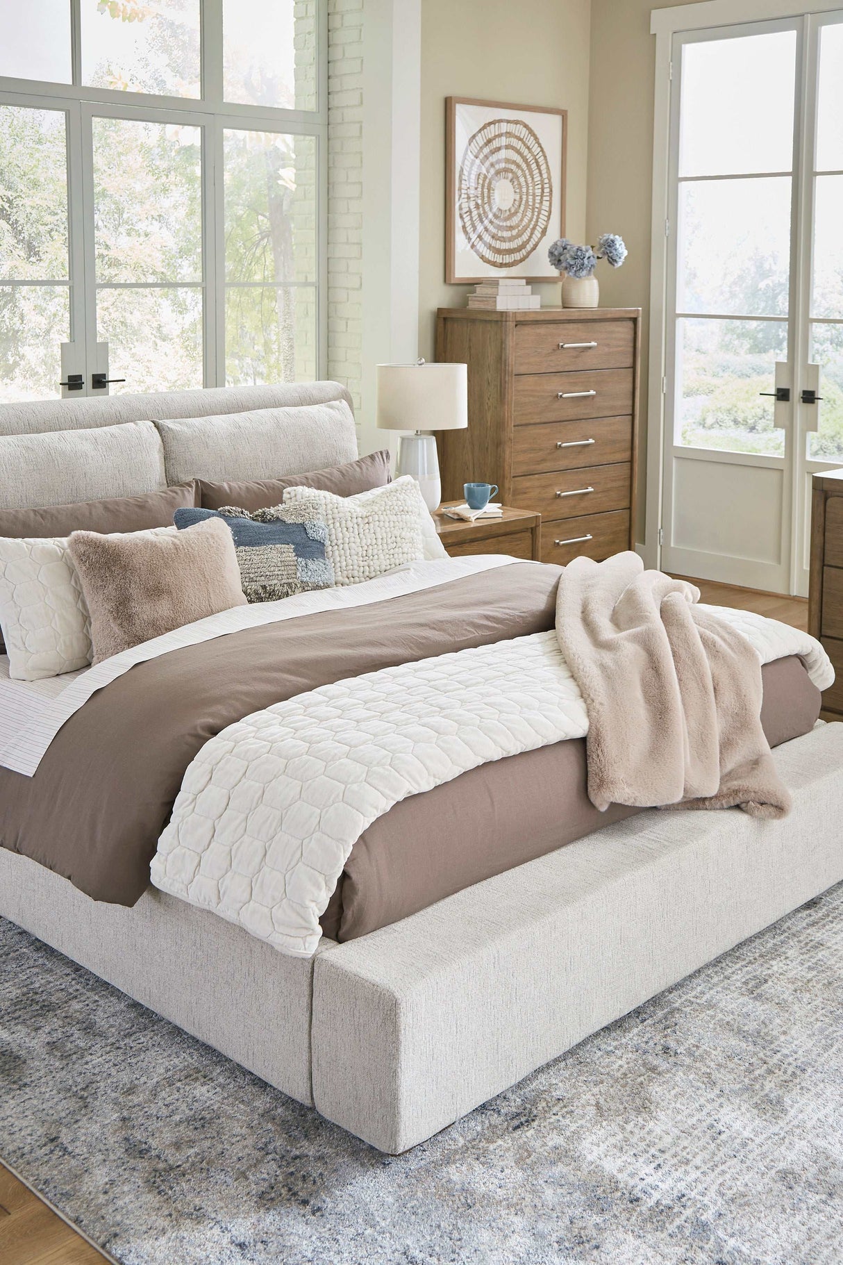 (Online Special Price) Cabalynn Oatmeal Queen Upholstered Bed - Ornate Home