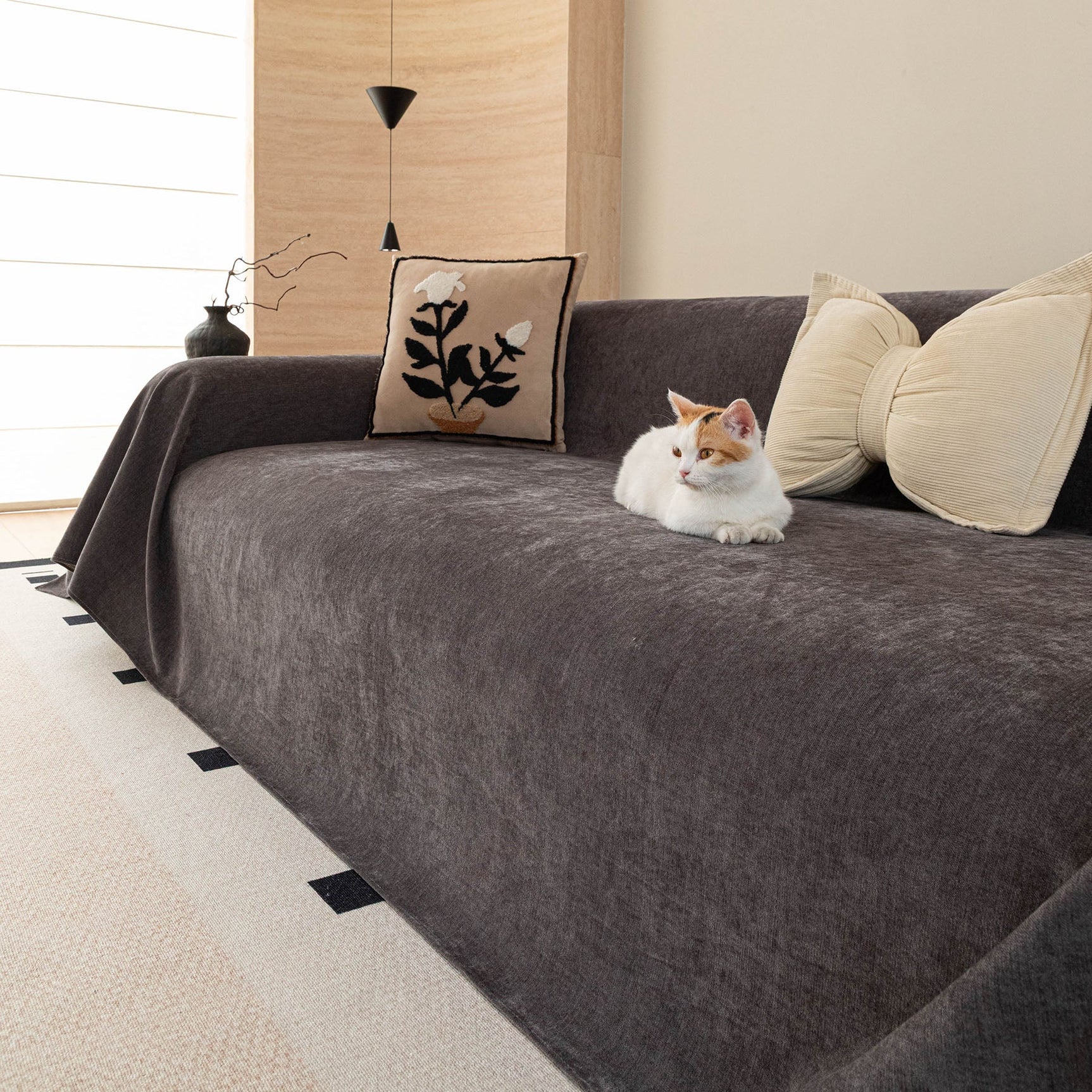 Luxury Pet Friendly Couch Cover, Non-Slip Furniture Protector Blanket for Pets, Kids
