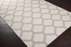 Banks Ivory/Gray Trellis Wool Rug - Clearance - Ornate Home