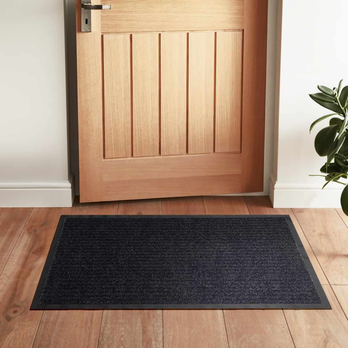 Basic Outdoor Mat, Black - Clearance - Ornate Home