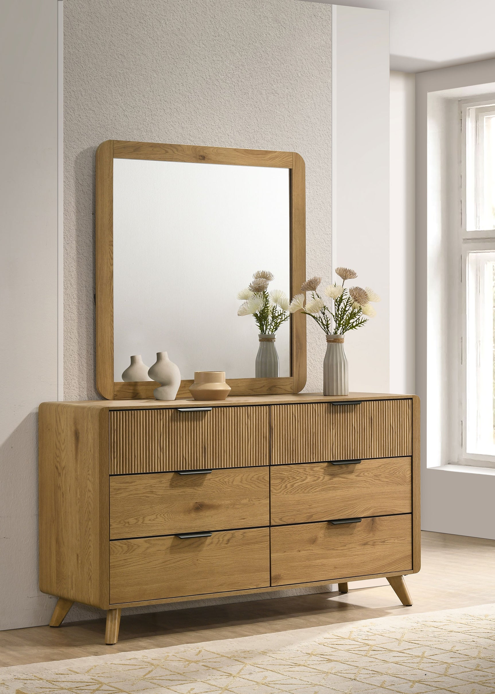 Bennett Light Oak 6-drawer Bedroom Dresser and Mirror Set - Ornate Home