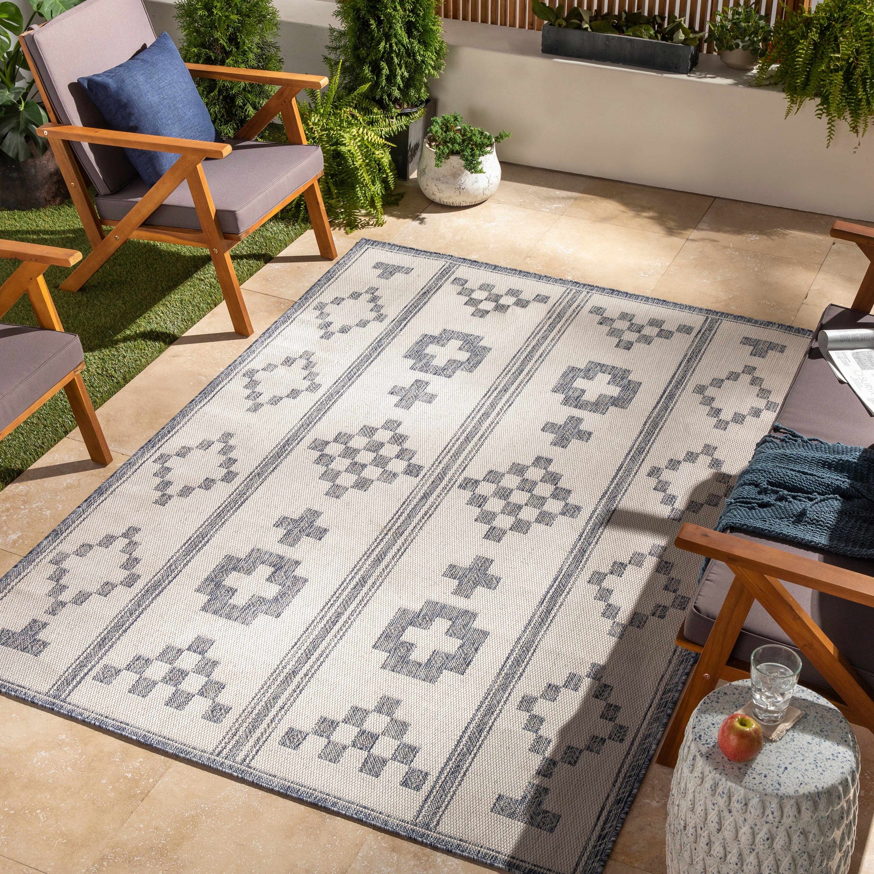 Besao Indoor & Outdoor Rug - Clearance - Ornate Home