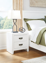 Binterglen White Queen Panel Bedroom Set with 2 Nightstands - Ornate Home