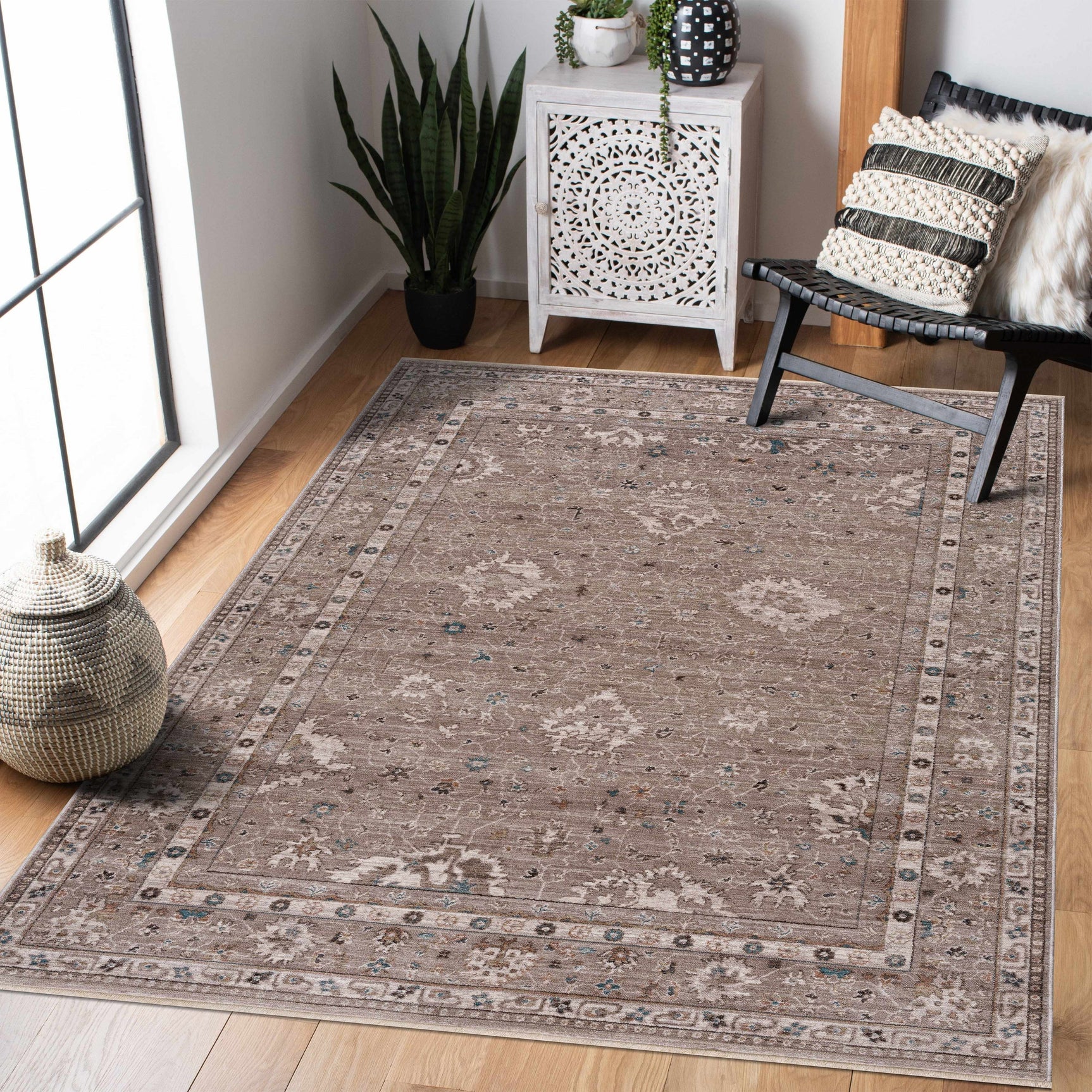 Bolitoc Area Rug - Clearance - Ornate Home