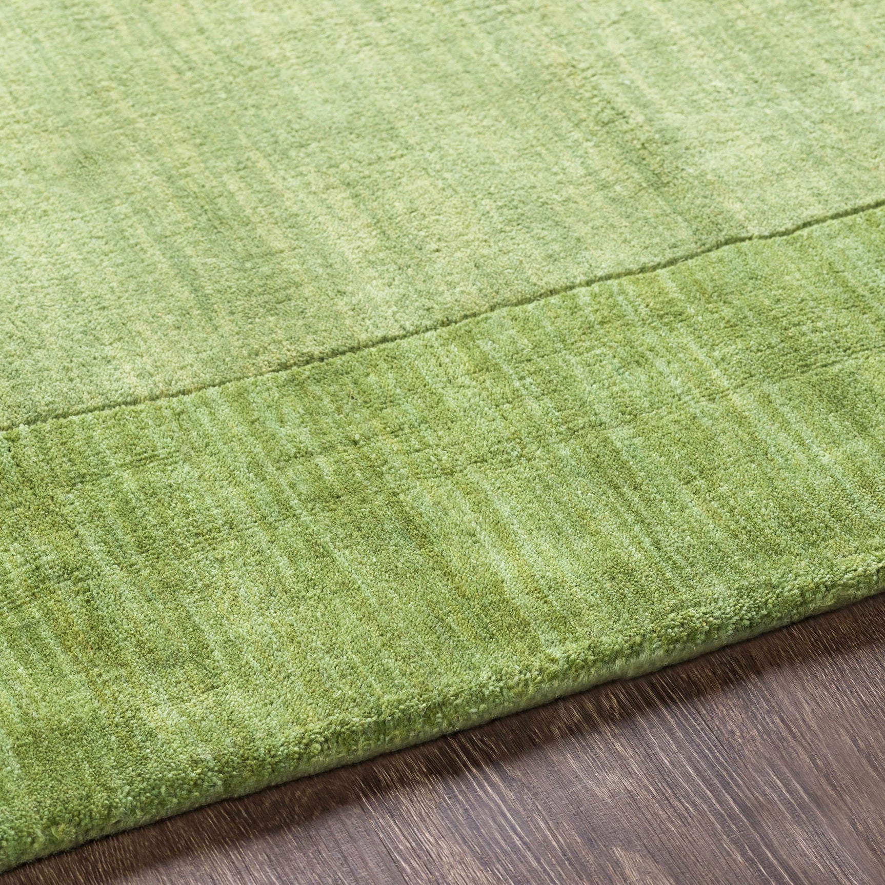 Bordered Solid Green Wool Rug - Ornate Home