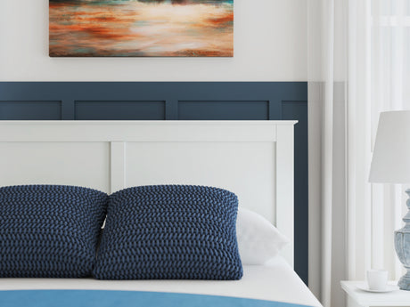 Bostwick Shoals White Queen Panel Bed - Ornate Home