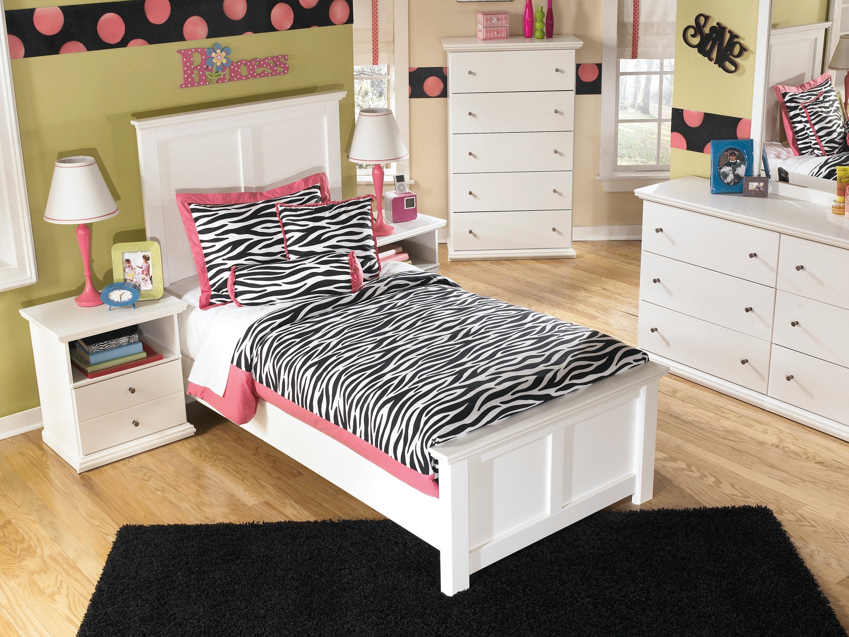 Bostwick Shoals White Twin Panel Bed, Chest and Nightstand (Online Special Price) - Ornate Home