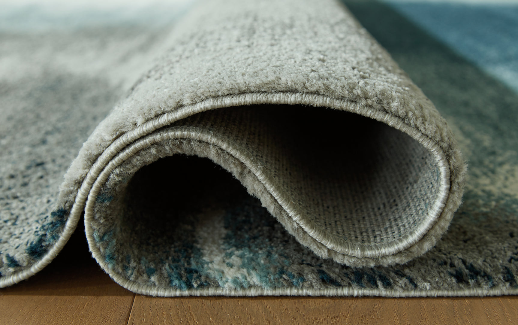 Brentward Blue/Gray/Ivory 5' x 7' Rug - Ornate Home