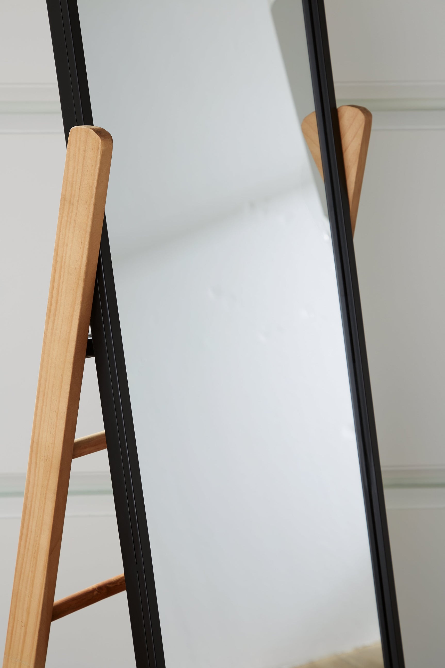Bronick Black/Brown Floor Mirror (Online Special Price) - Ornate Home