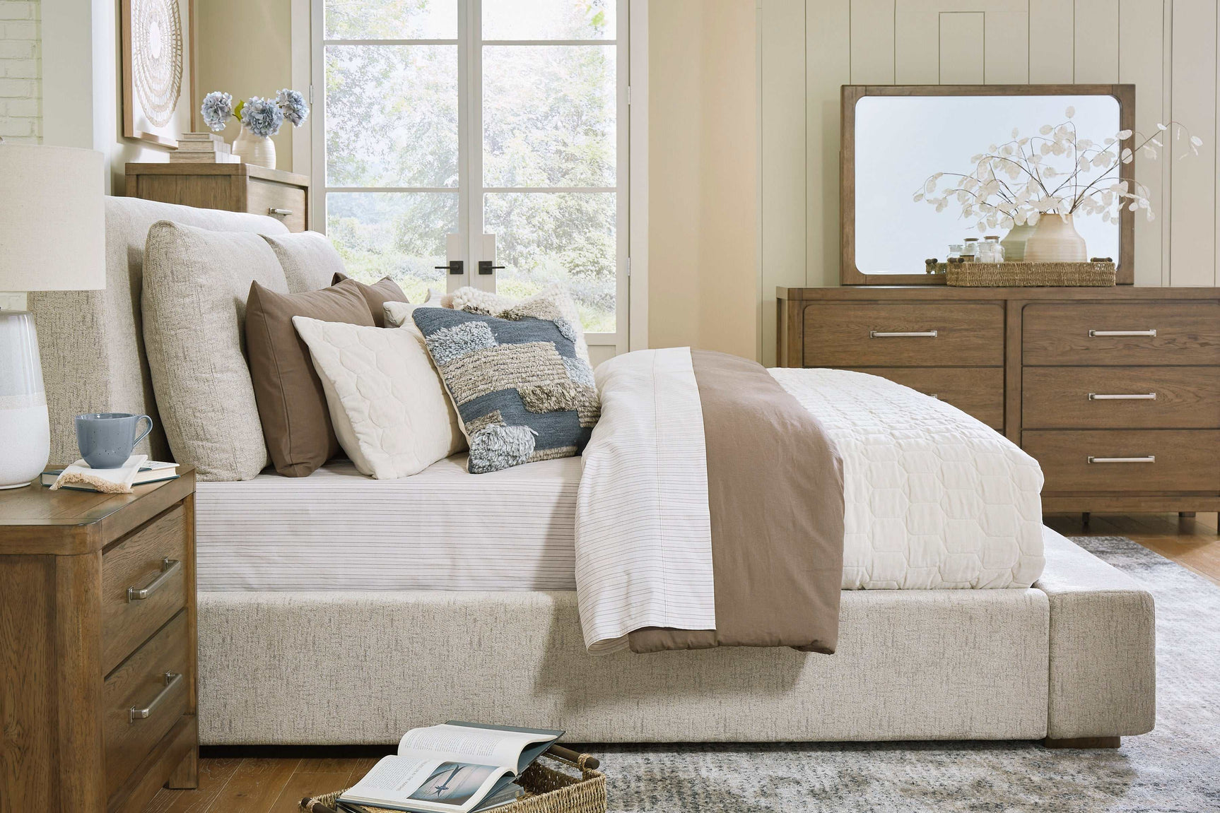 Cabalynn Oatmeal & Light Brown Queen Uph. Bedroom Set / 4pc (Online Special Price) - Ornate Home