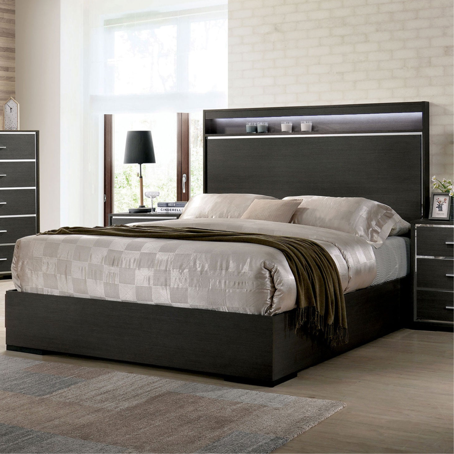 Camryn Warm Gray 5 Pc. Queen Bedroom Set w/ 2NS - Ornate Home