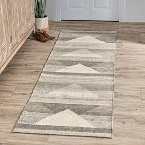 Canyon Gray Multi 2.6'x8' Indoor/Outdoor Rug