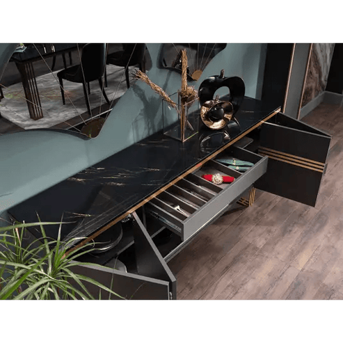 Carlino Buffet - Ornate Home