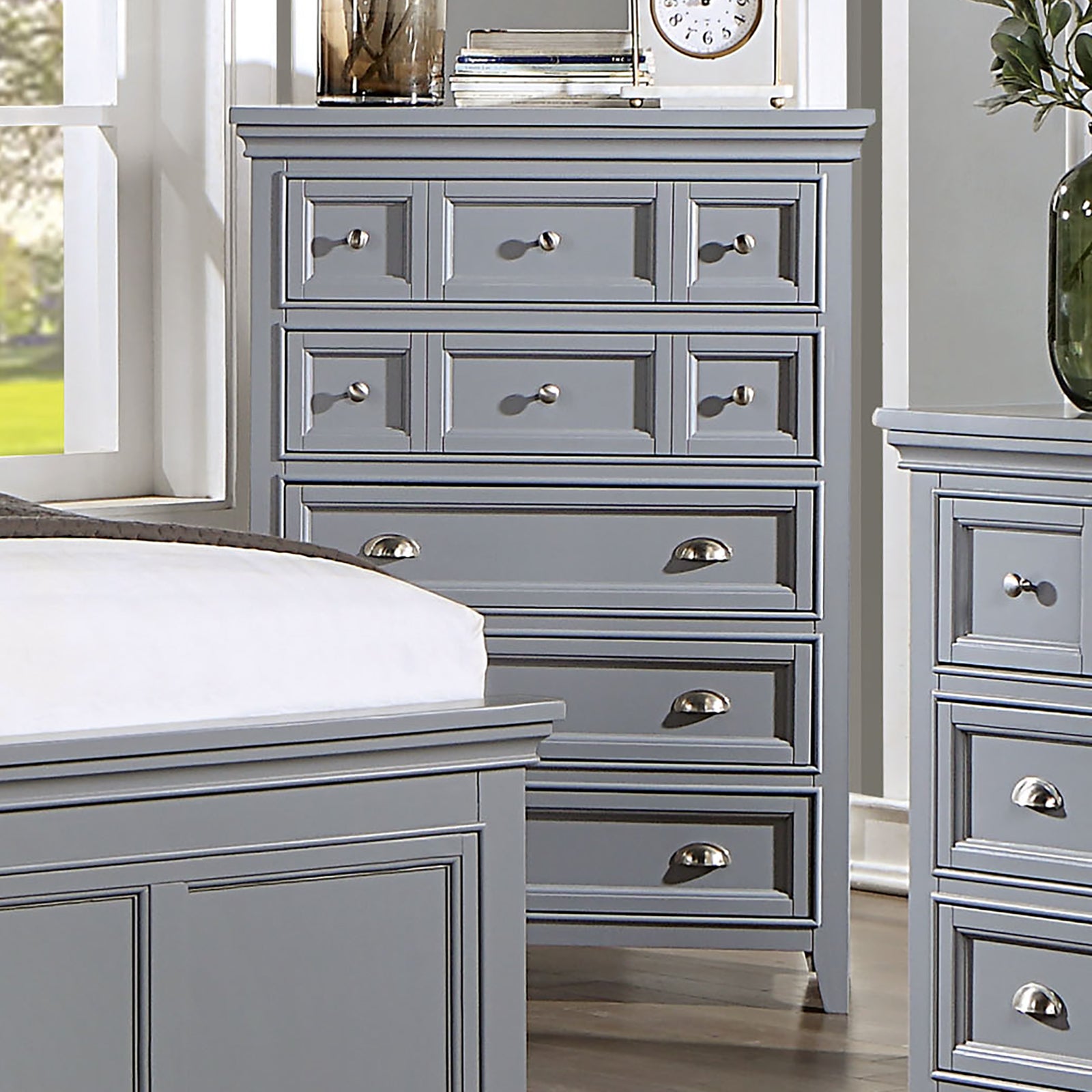 Castlile Gray 5 Pc. Queen Bedroom Set w/ Chest - Ornate Home