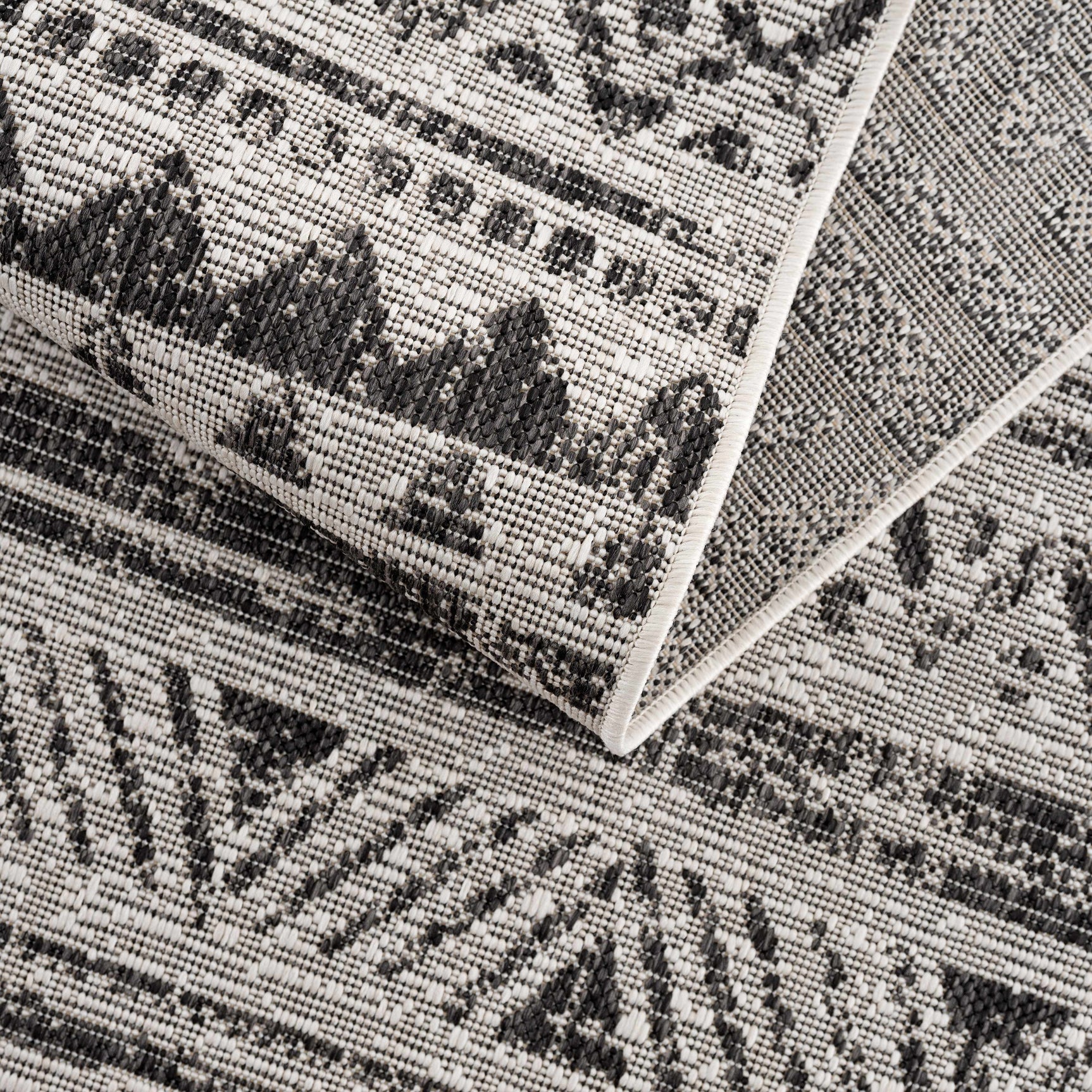 Catrine Indoor & Outdoor Rug - Clearance - Ornate Home