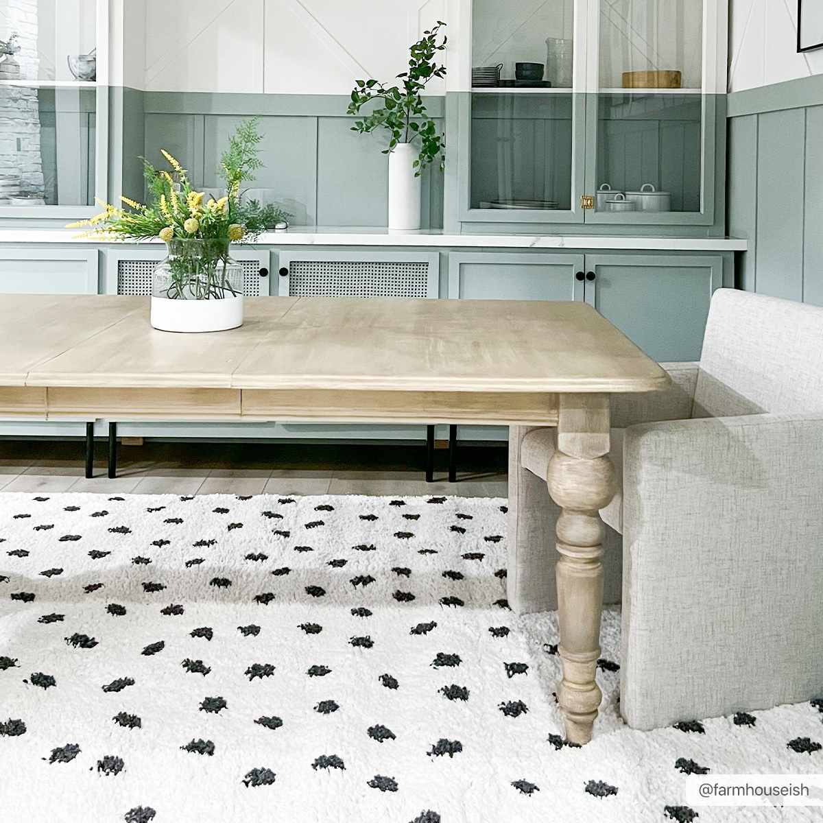Chaia Dotted Black & White Plush Rug - Clearance - Ornate Home