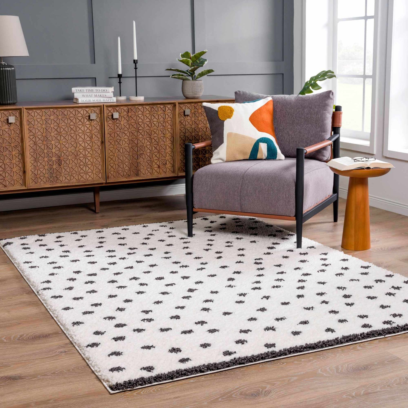 Chaia Dotted Black & White Plush Rug - Clearance - Ornate Home