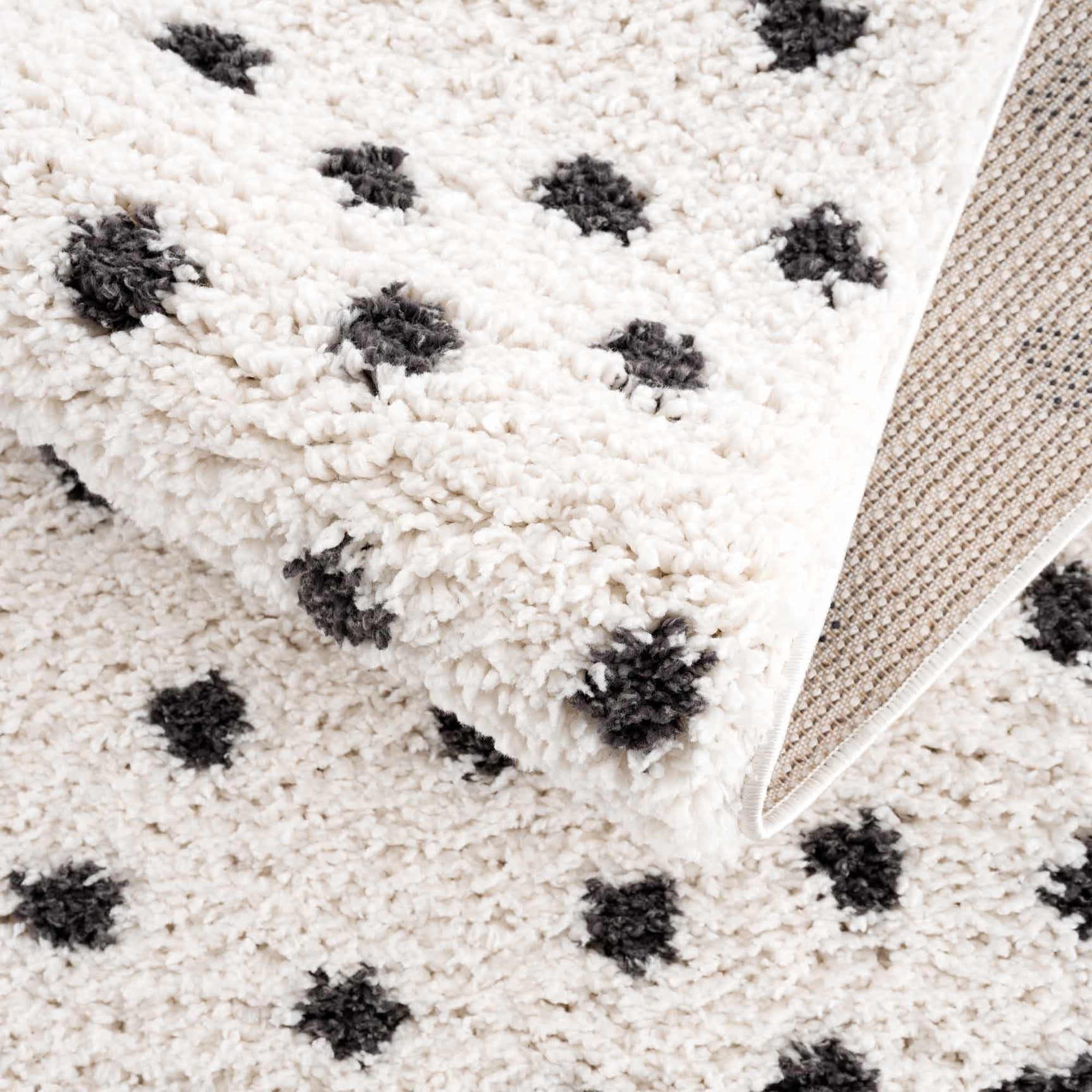 Chaia Dotted Black & White Plush Rug - Clearance - Ornate Home