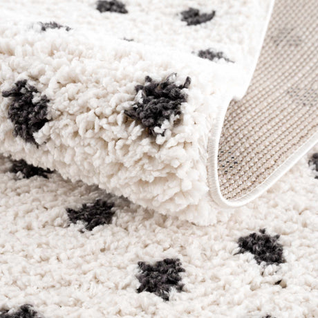 Chaia Dotted Black & White Plush Rug - Ornate Home