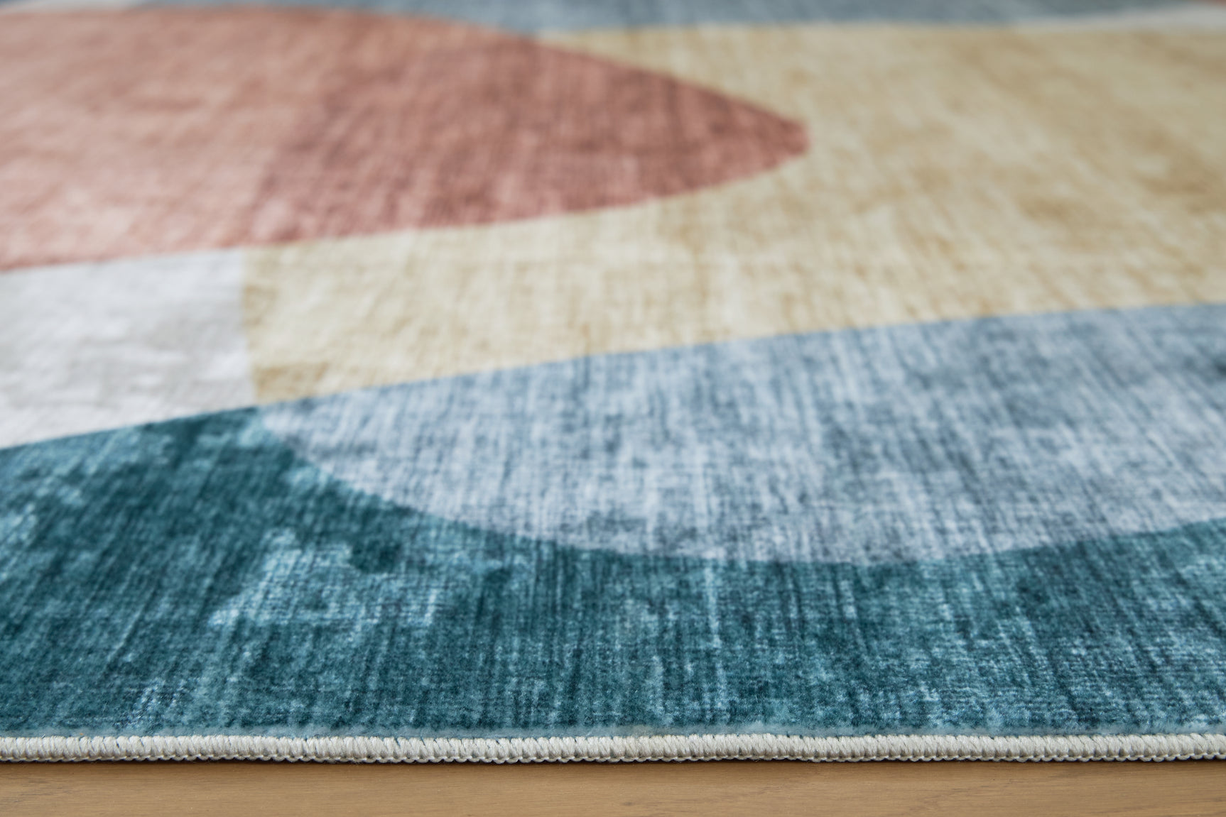 Chanleigh Multi Washable Medium Rug - Ornate Home