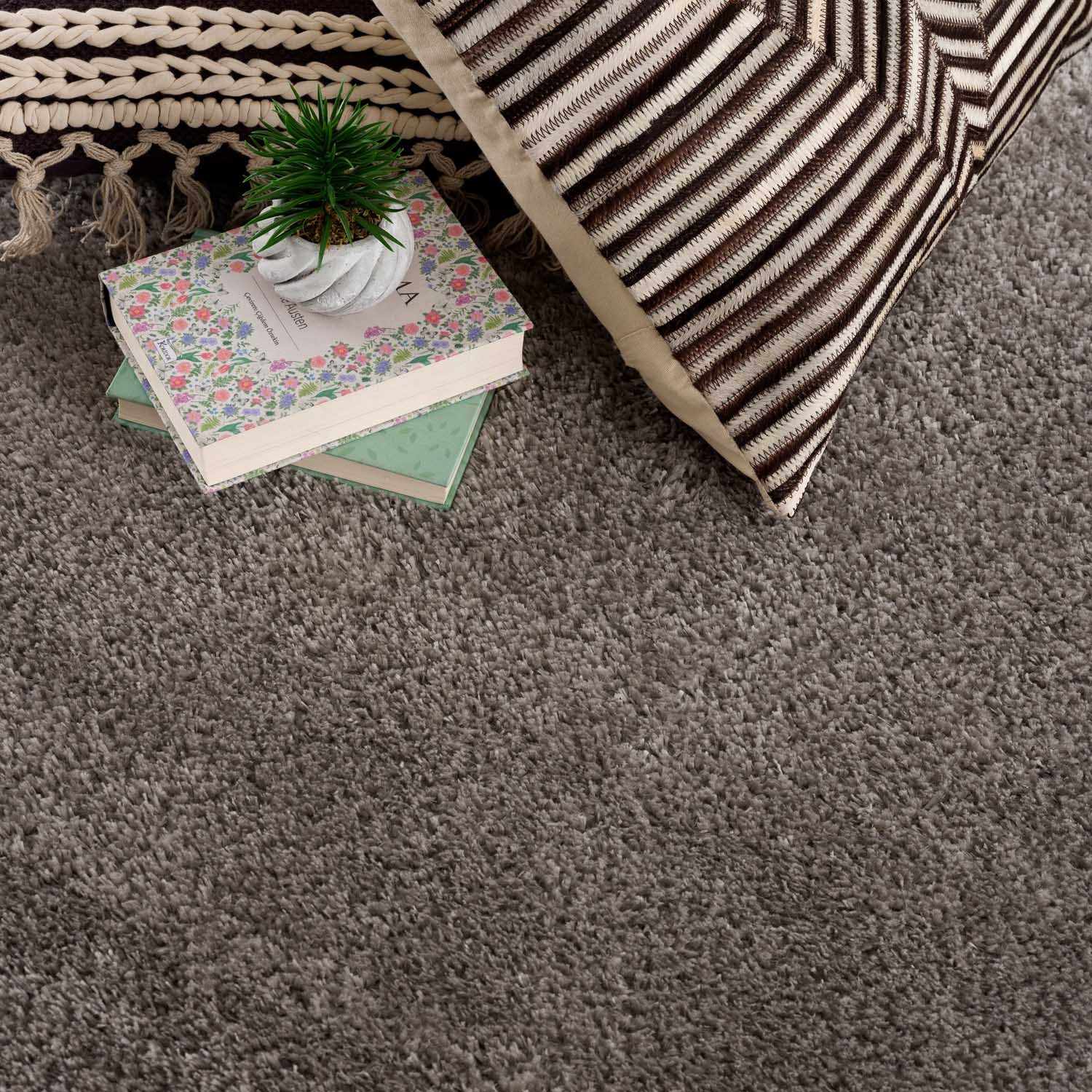 Charven Charcoal Subtle Wavy Abstract Modern Minimalist Polyester Machine Woven Area Rug - Clearance - Ornate Home