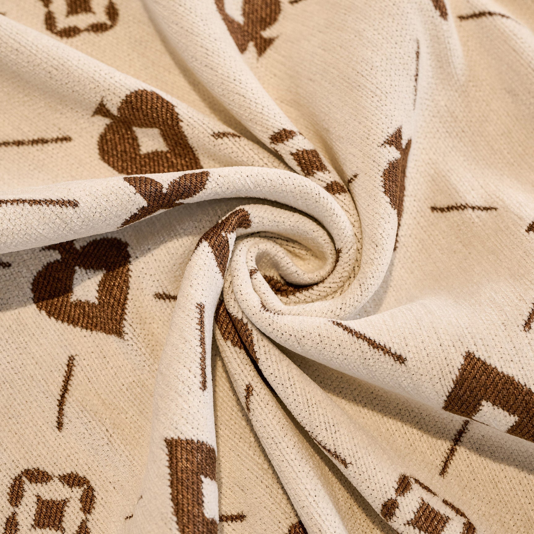 Chenille Jacquard Sofa Throw Cover Blanket, Luxury Thick Woven Couch Cover for Sofa - Ornate Home