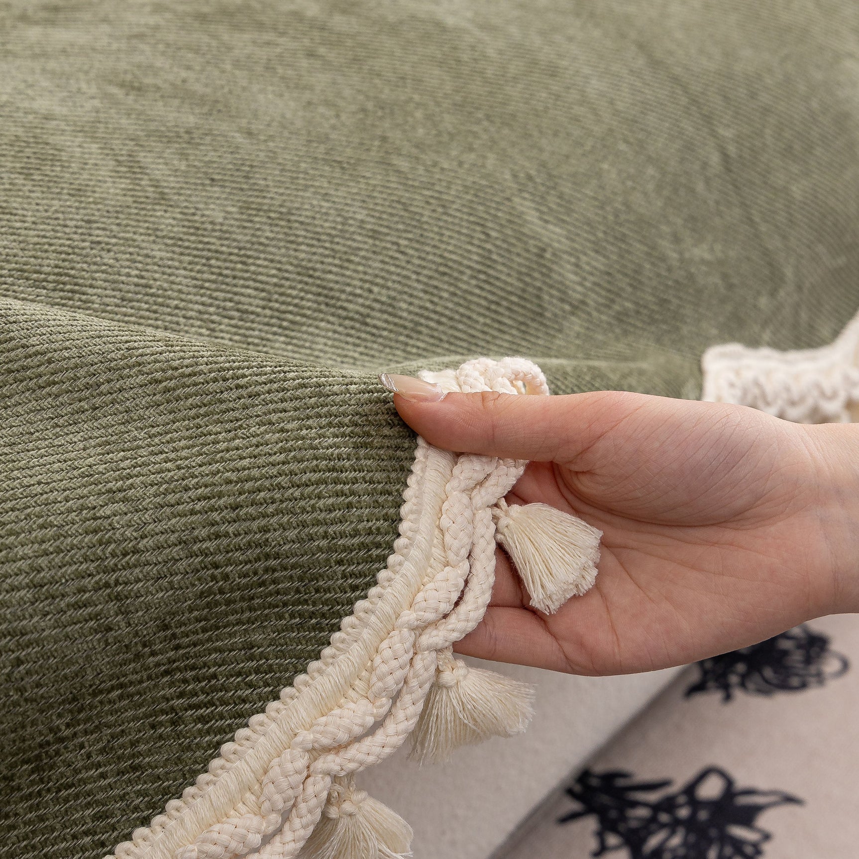 Chenille Sofa Cover Towel – Non-Slip, Washable Pets Couch Protector with Tassels - Ornate Home