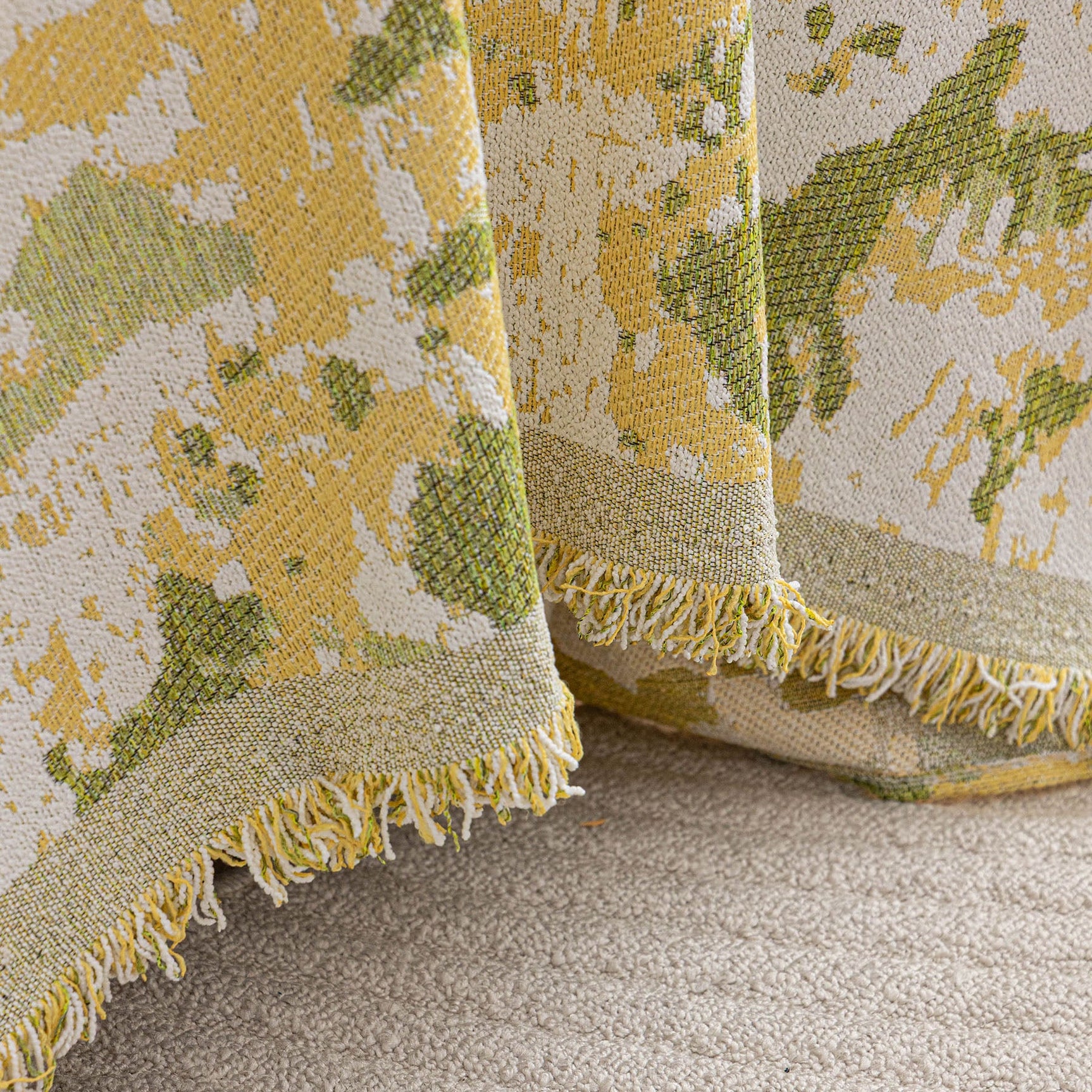 Chenille Throw Blanket Sofa Cover, Abstract Watercolor Couch Cover with Tassel Fringe - Ornate Home
